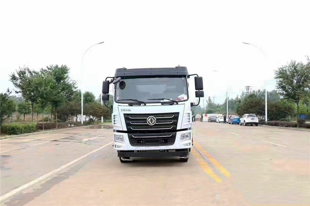 國(guó)六東風(fēng)華神F5 12立方灑水車