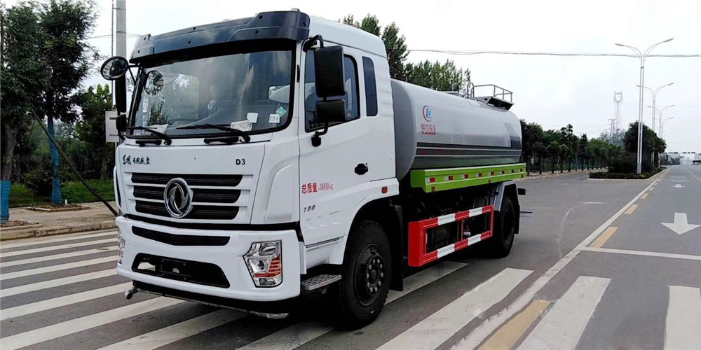 國六12-14方東風(fēng)專底霧炮車30-40米