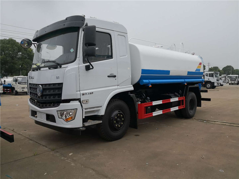 國六東風專底D3 12噸灑水車