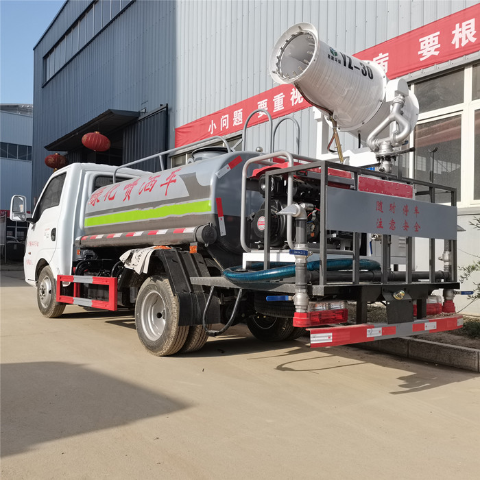 國六東風途逸3噸灑水車